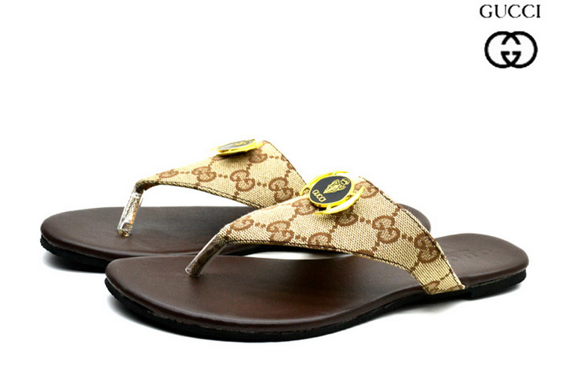Gucci Slippers Woman--179